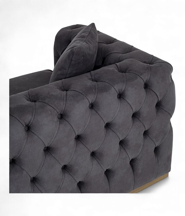 Clasy armchair